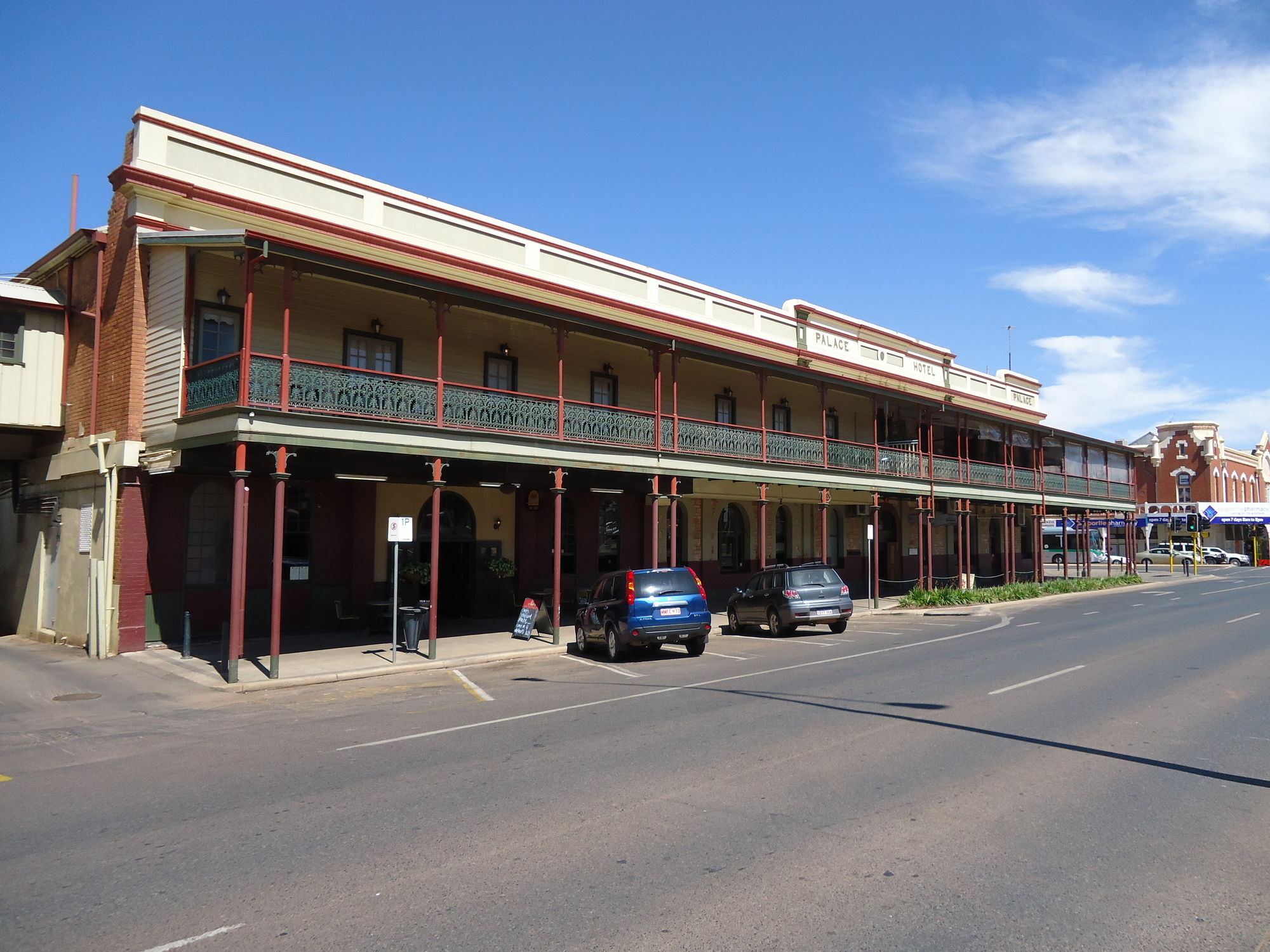 The Palace Hotel Kalgoorlie Exterior photo